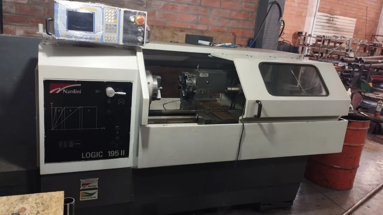 Torno CNC Nardini Lógico 195