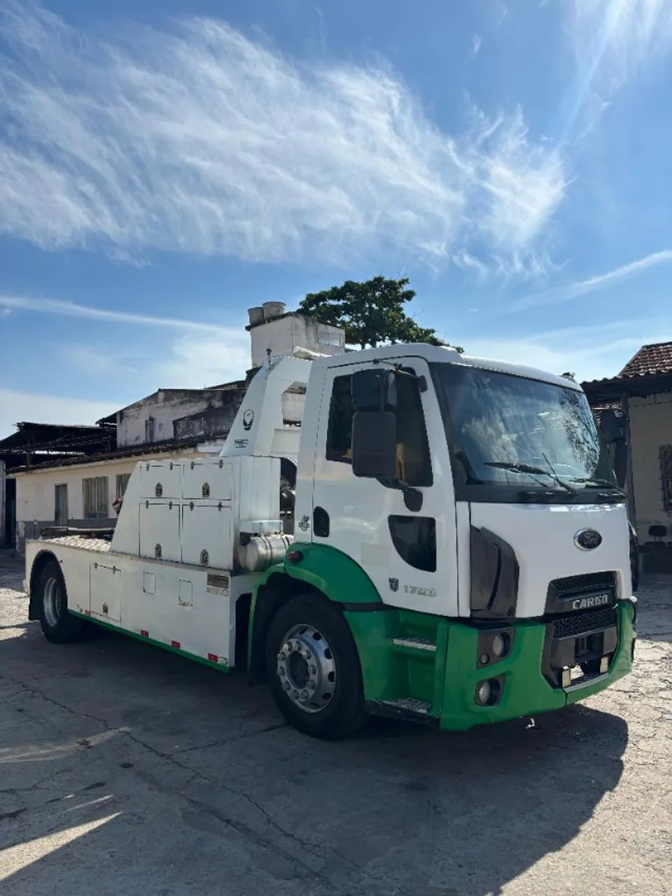 Ford Cargo 1723 2015 Chassi ou Guincho Reboque Lança Zero Grau.