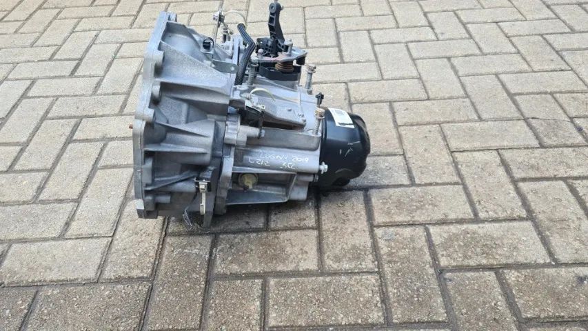 caixa de câmbio renault sandero/logan 1.0 3 cilindros - Foto 2