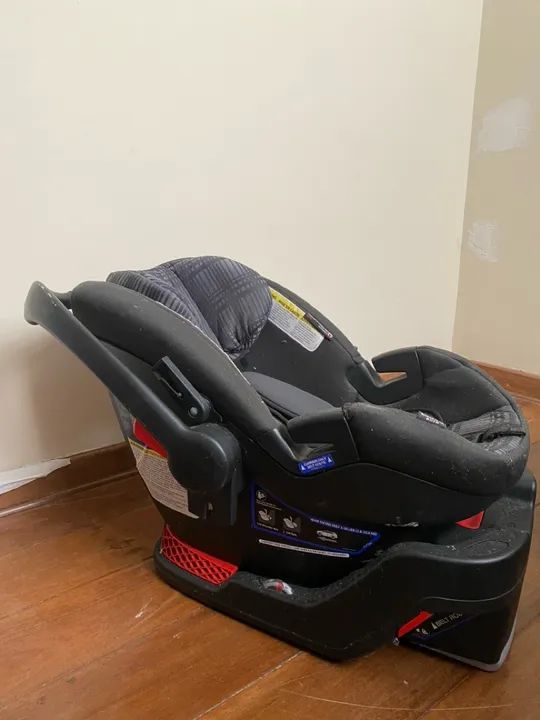 Bebê conforto Britax com base para carro  - Foto 2