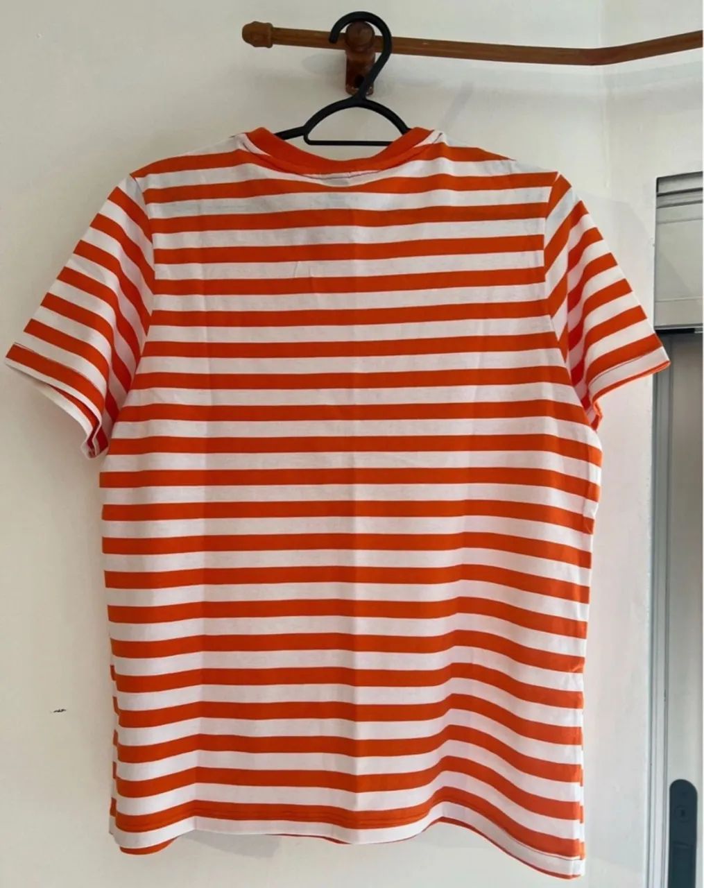 Camiseta Hering Listrada Laranja e Branca - Foto 3