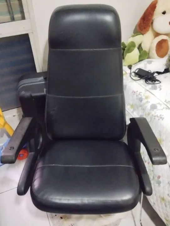 Cadeira podologia Preta
