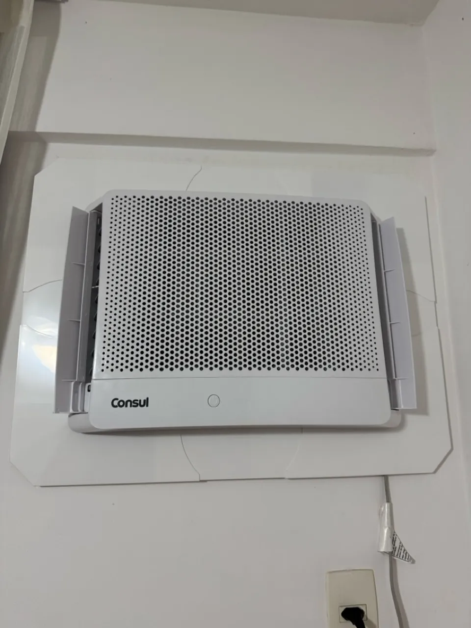Ar Condicionado Janela Consul 7500 BTU/h Frio Eletrônico CCN07FBANA 127 Volts 