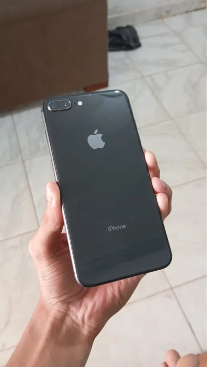 iPhone 8 Plus