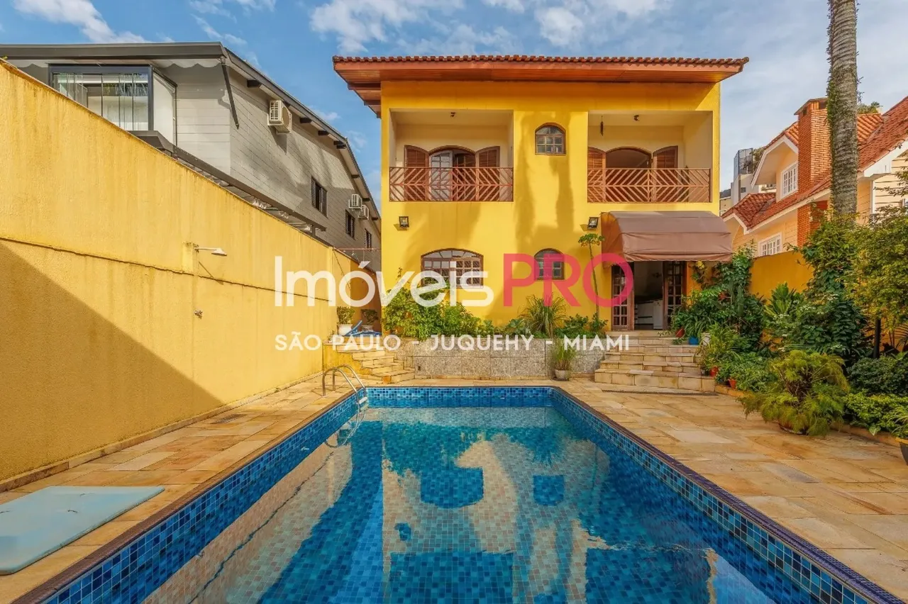 Lindo sobrado com piscina no Alto da Boa Vista