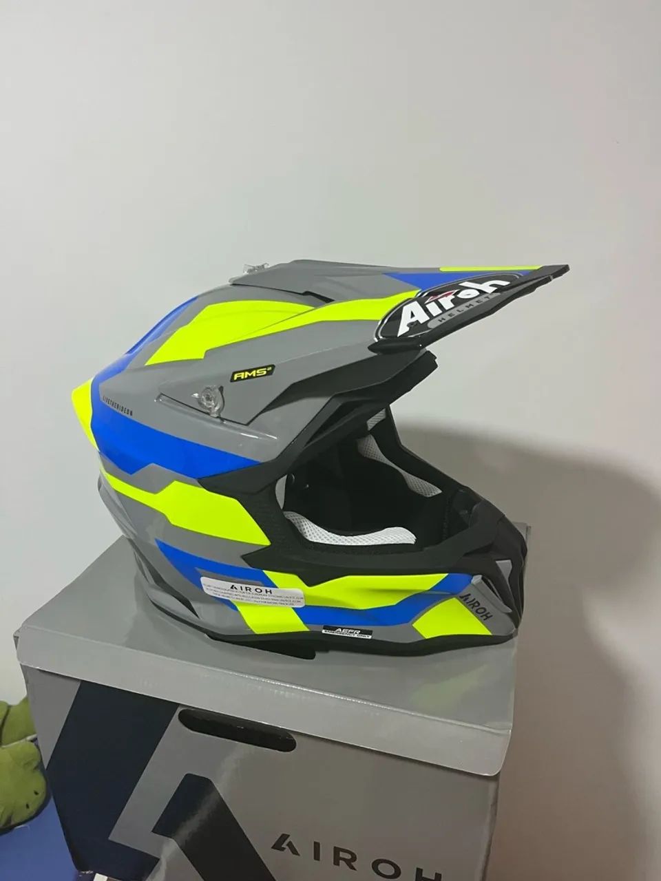 Capacete Motocross Airoh Strycker Glam Azul Trilha Off Road - Foto 4