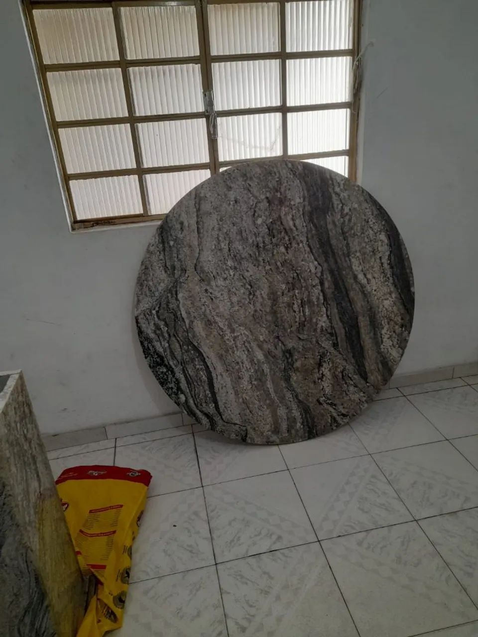 Granite Table in Excellent Condition64209947719298122