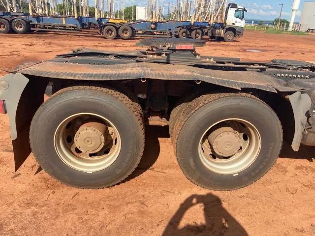 Mercedes Axor 3344 6x4  - Foto 5