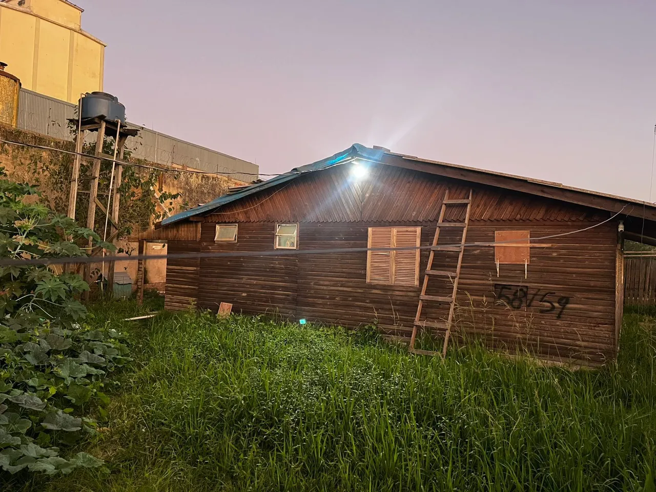 Casa madeira a venda para retirada