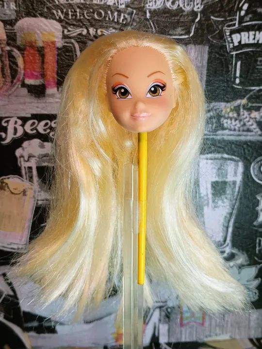 WINKS  -Barbie - Só a Cabeça da Boneca Winks Bem Novonhe e Higienizada - Antiga - Foto 4