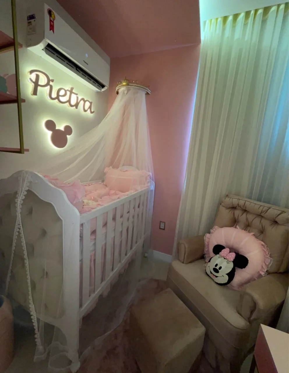 Berço de Bebê Personalizado Pietra - Quarto de Princesa