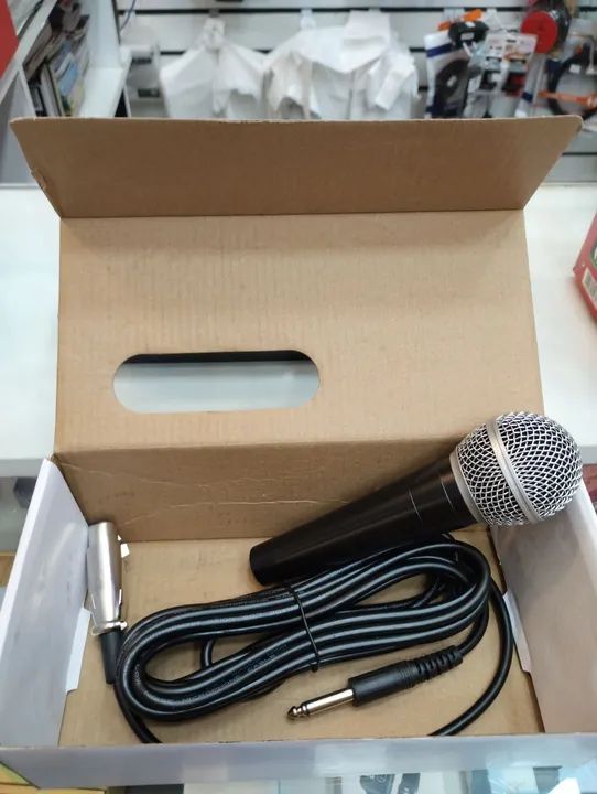 Microfone Condensador com Fio para Gravação e Streaming