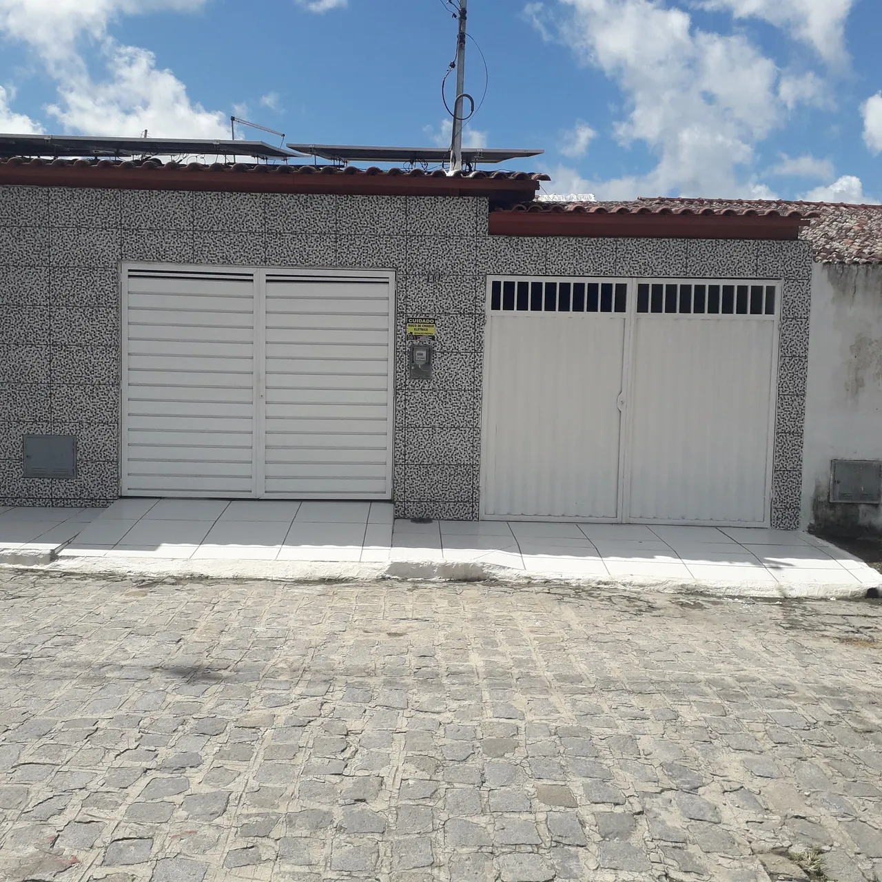 Vende se uma casa no jd royal - cidade universitária