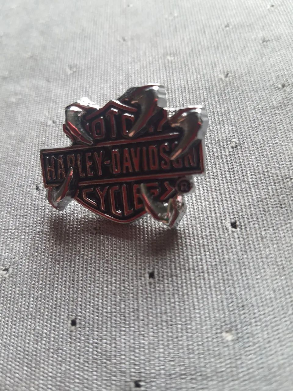 Pin Harley-Davidson com garras - Foto 3