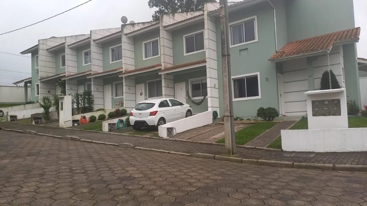 CRICIúMA - Casa Padrão - Recanto Verde