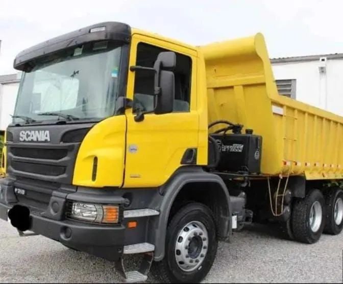 Caminhão Caçamba Scania P310 ano 2015 (transferência de dívida/ - Foto 2
