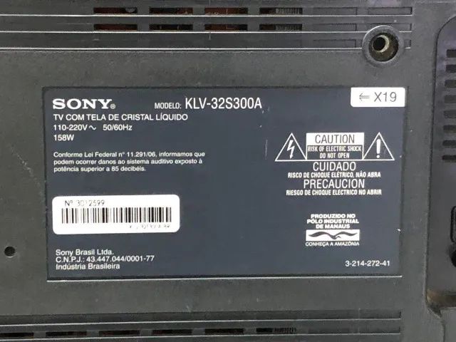 TV Sony Bravia de LCD 32 polegadas com defeito (mancha na tela) com manual e controle - Foto 5
