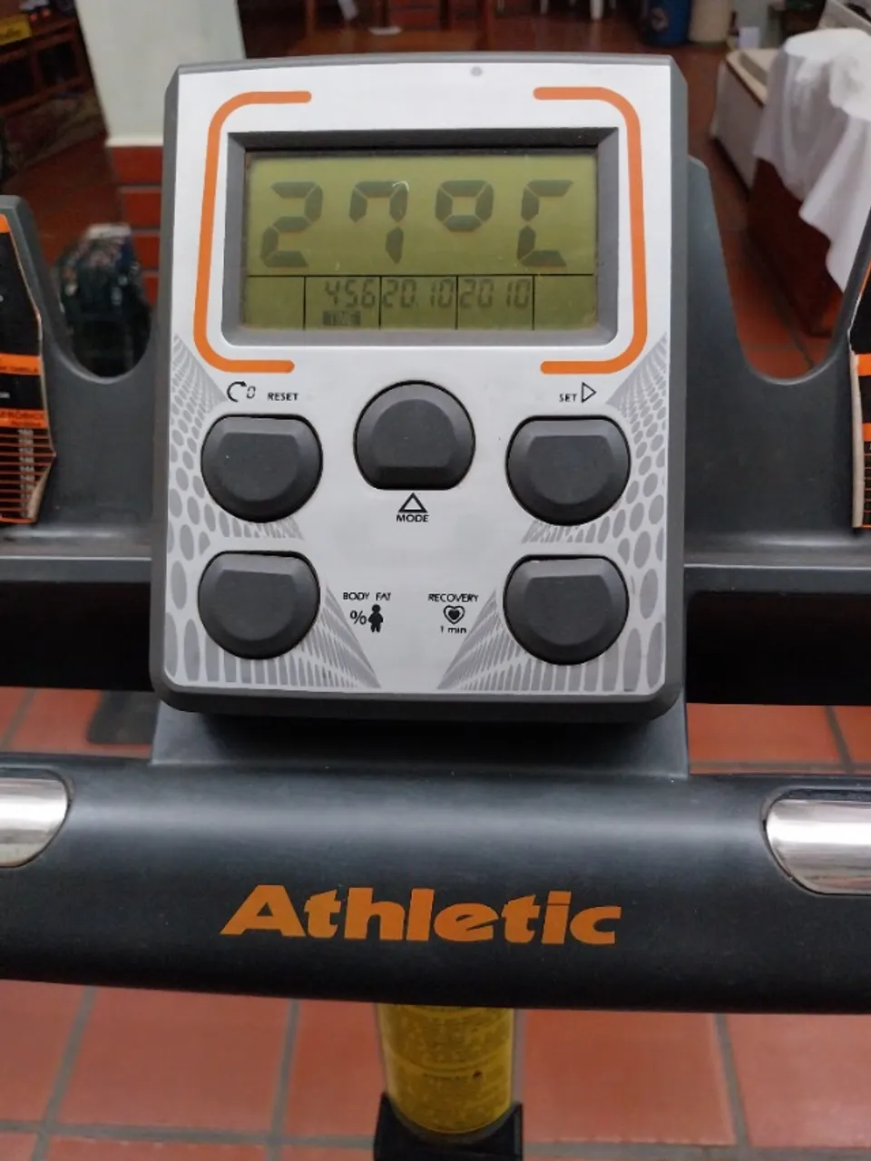 Elíptico Athletic Advanced 330E