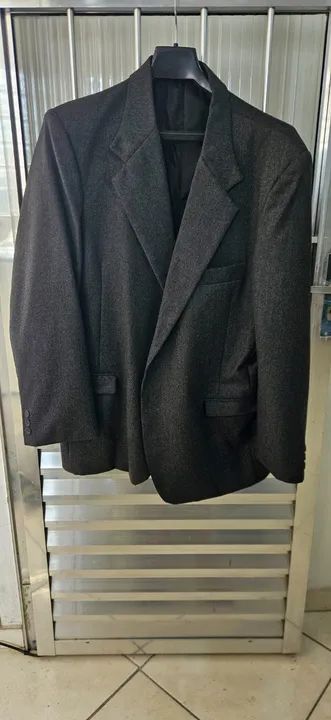 Terno Preto / Blazer Cinza / Sobretudo Preto - Foto 3