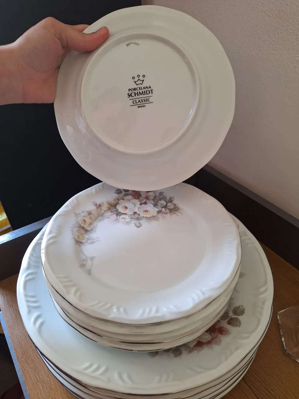 Conjunto de pratos em porcelana Schmidt