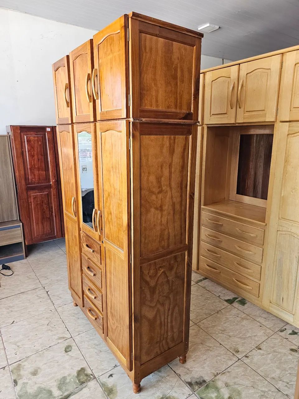 Guarda roupa de pinho usado  - Foto 3