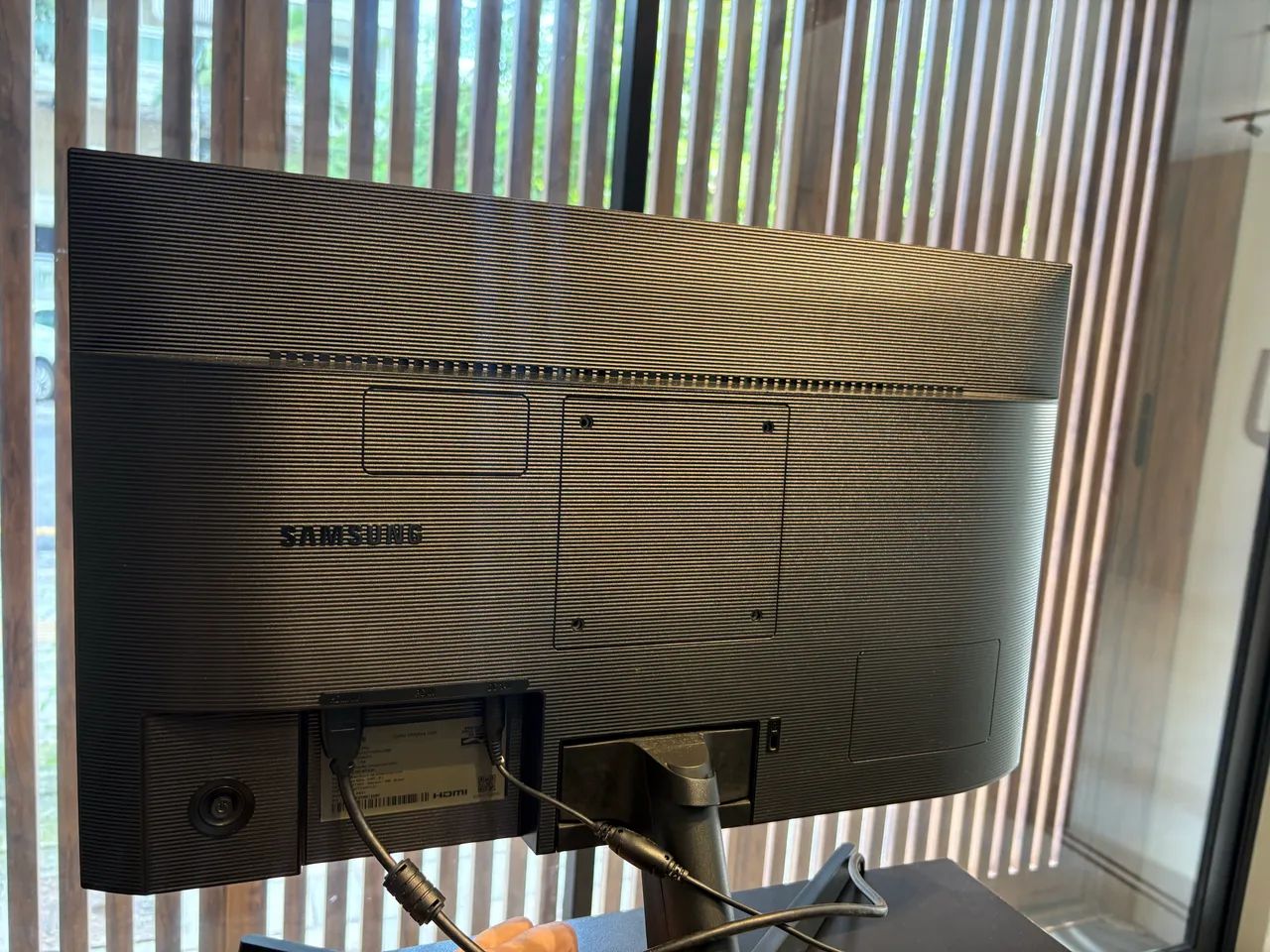 monitor Samsung T350 (o modelo F24T35 de 24 polegadas) - Foto 4