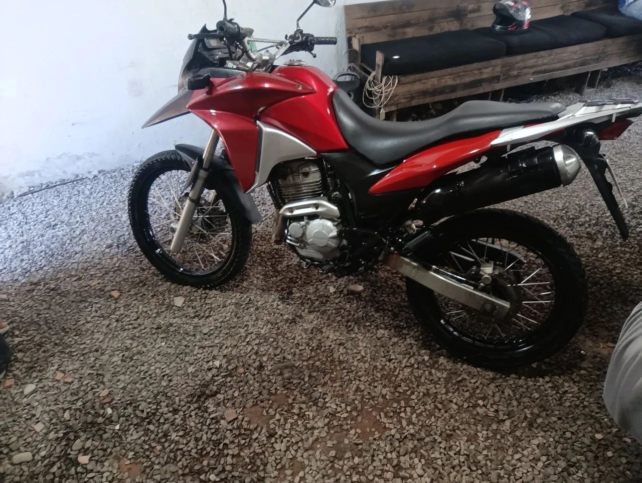 XRE 300 2014 