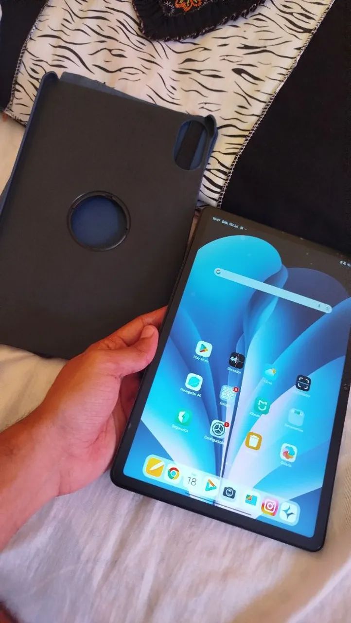 Redmi Pad 128GB / 6GB RAM (Semi-novo) + Capa e Película)