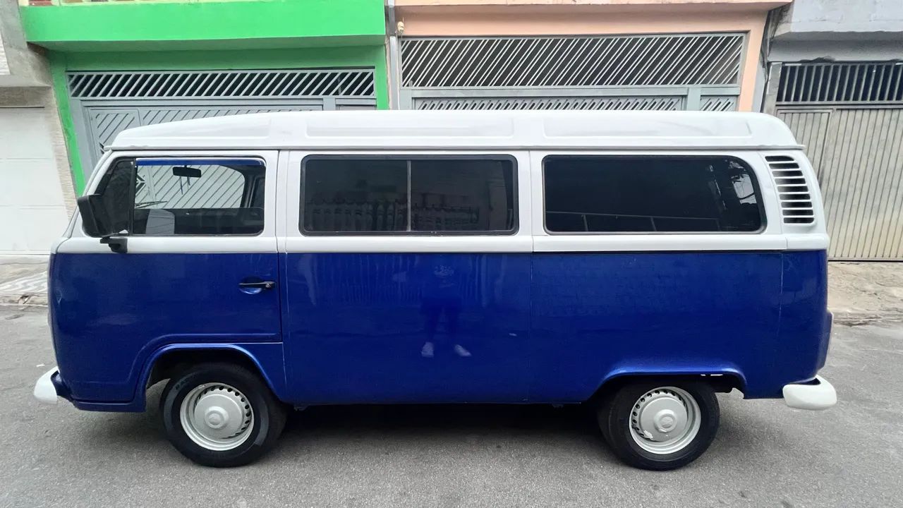 Volkswagen Kombi Standard/ Luxo/ Serie Prata 2002