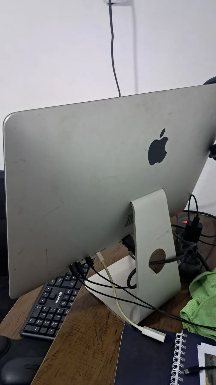  iMac 21,5  2011 <br>Obs: - Foto 5