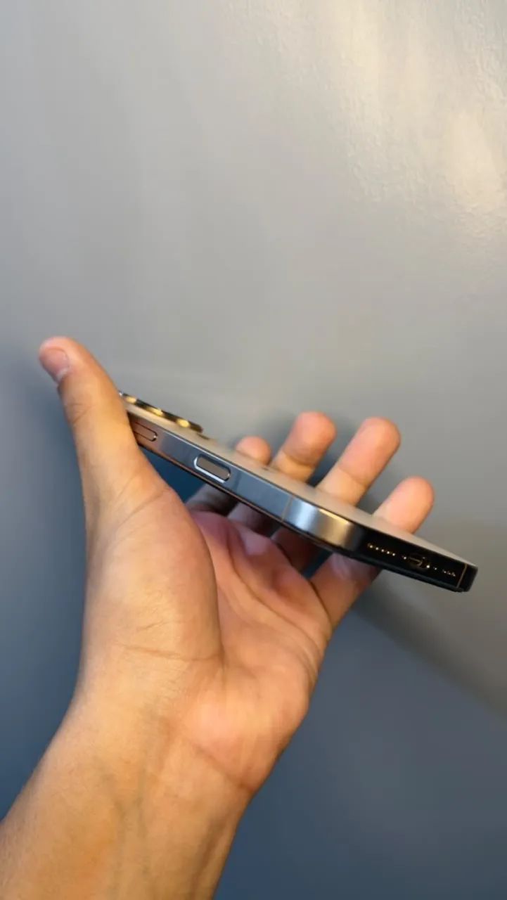 IPHONE 16 PRO - Foto 4