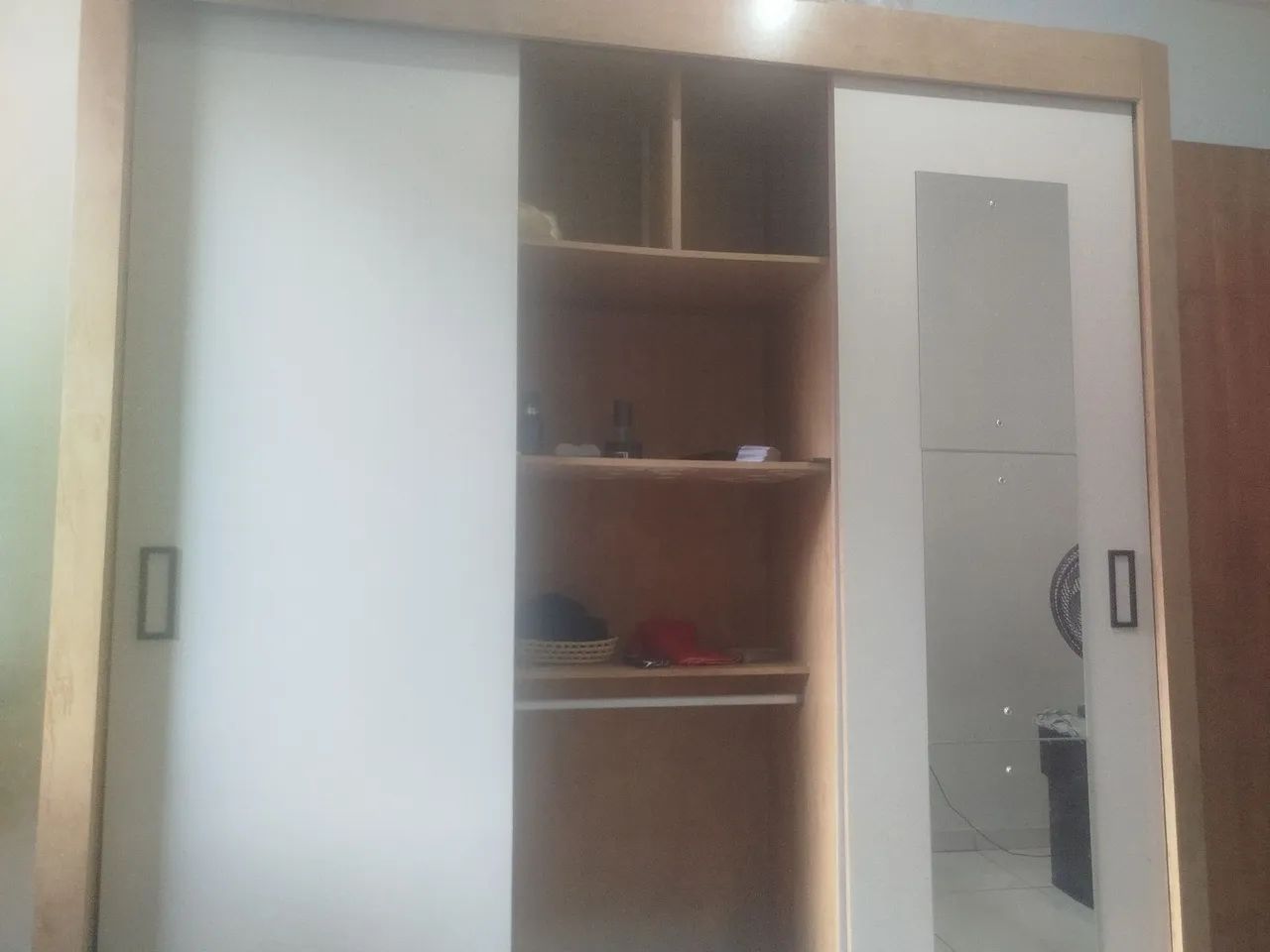 Guarda roupa 3 portas  - Foto 3