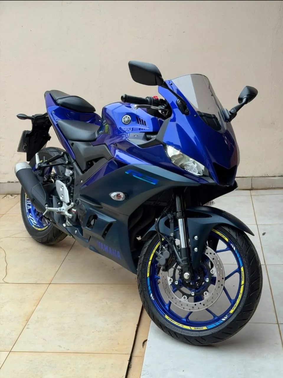R3 ABS 2024 