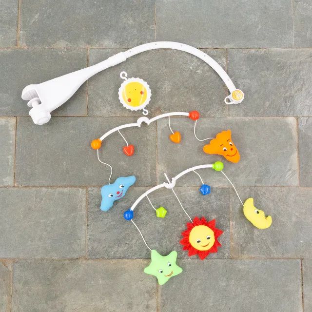 Mobile Musical Giratório Infantil para Berço Sol Braskit