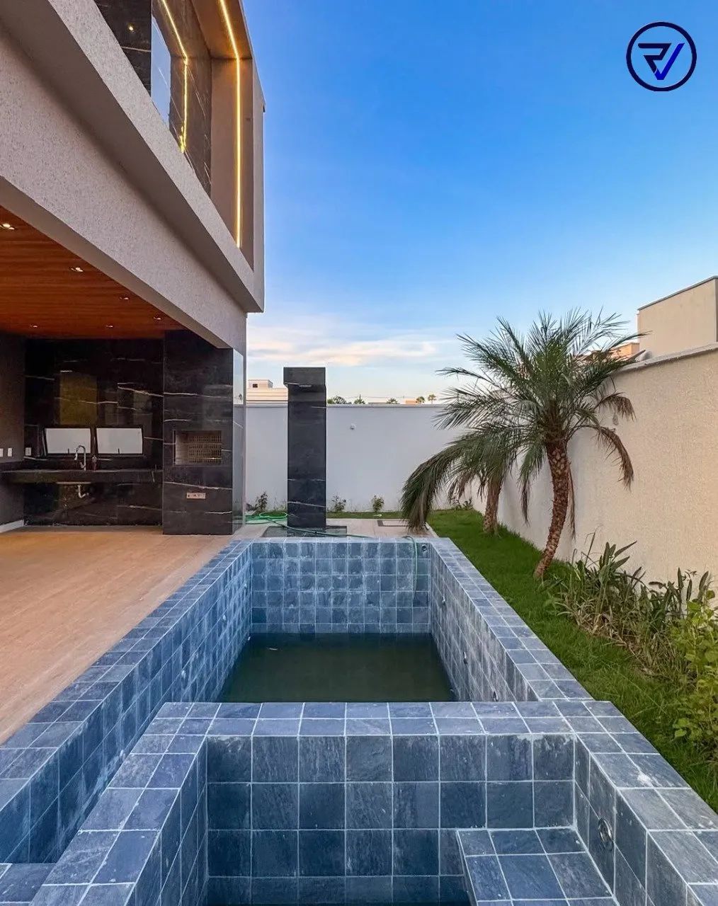 Casa Duplex no Terras 01 - Frente Praça!!! - Foto 4
