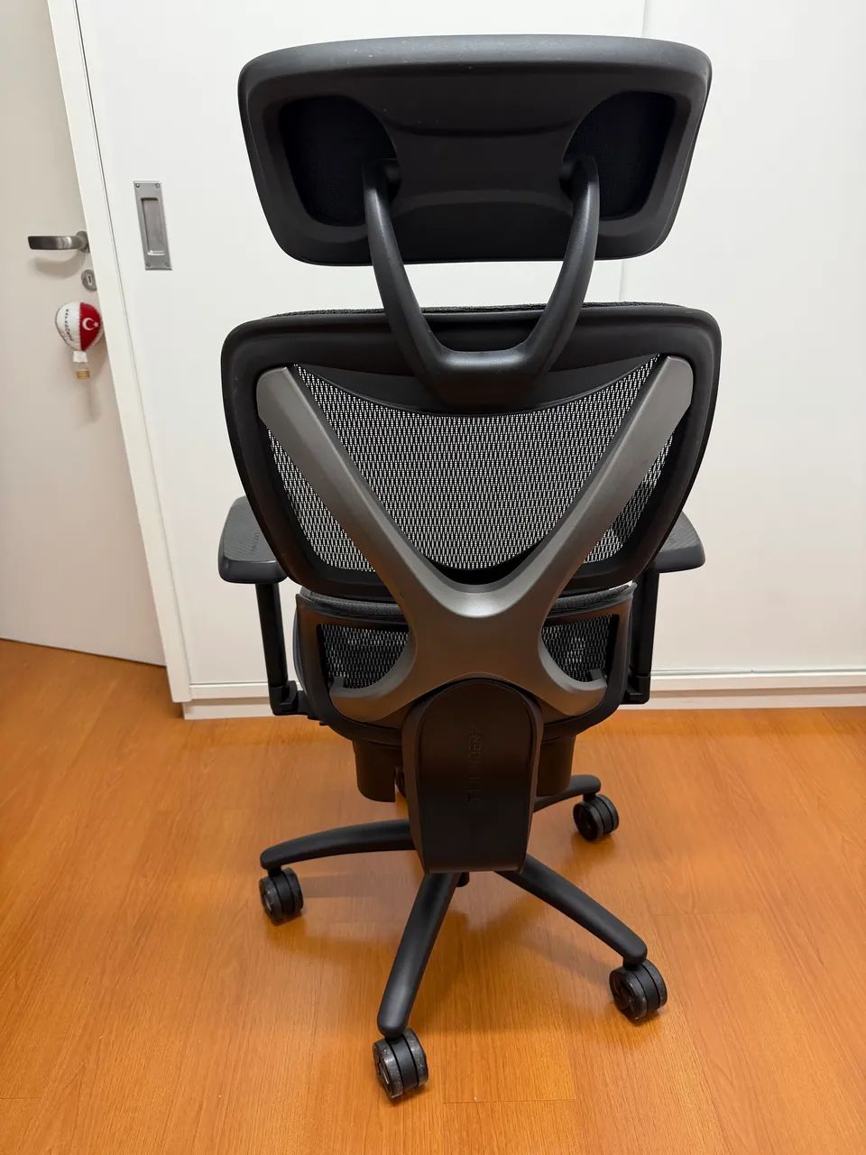 Cadeira Ergonômica ThunderX3 XTC - Foto 2