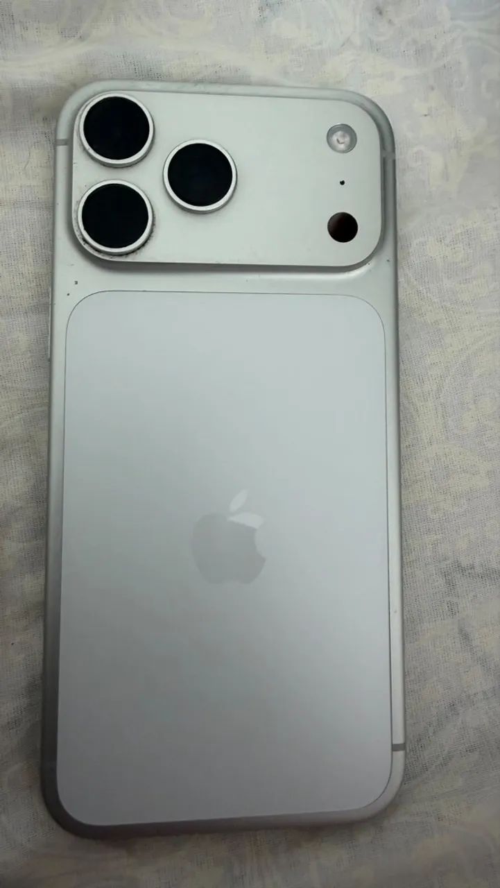 iPhone 17 Pro Max - Foto 3