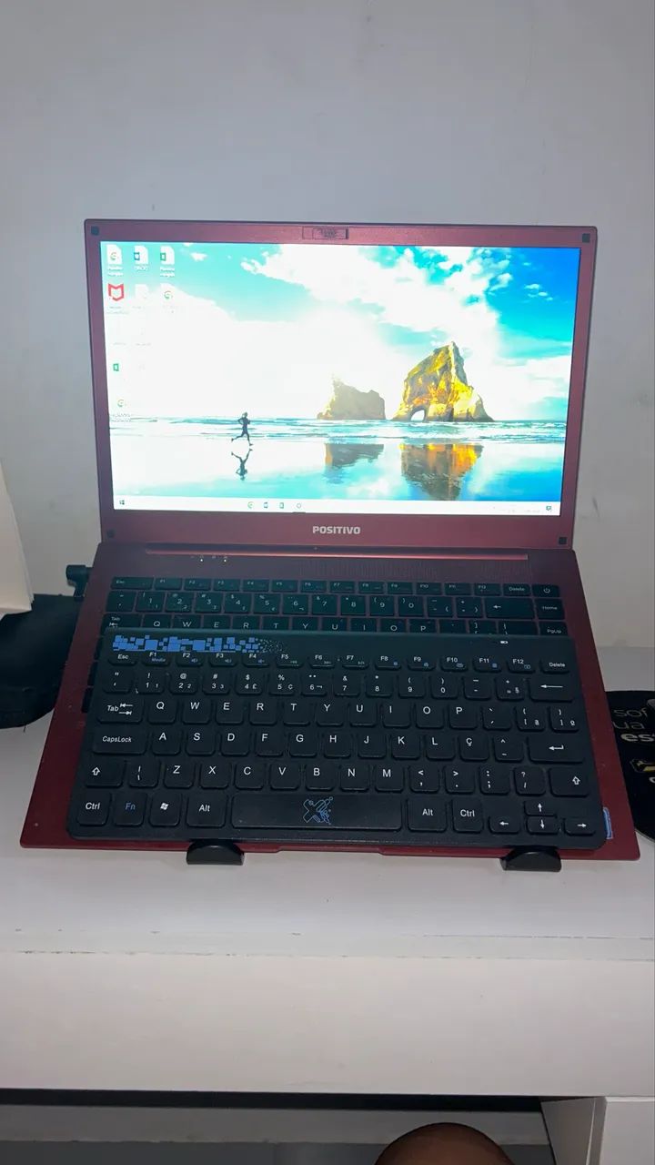 Notebook positivo vermelho 