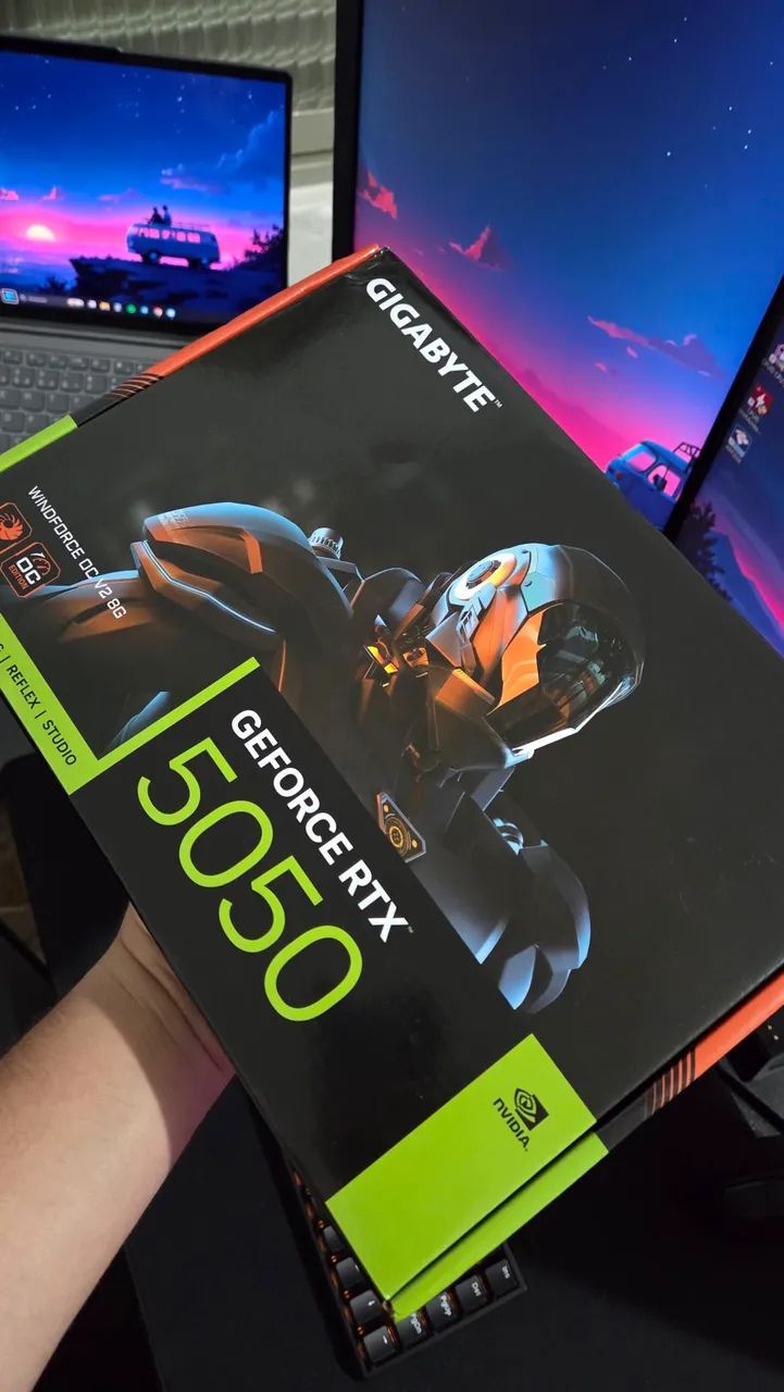 (Lacrada) RTX 5050 8 GB Gigabyte Windforce OC V2