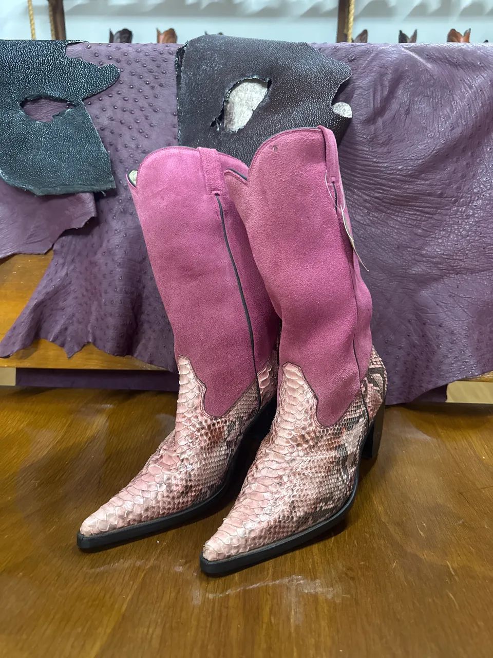 Botas couro de COBRA