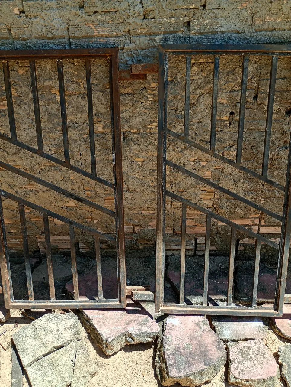 Vende-se janelas usadas 