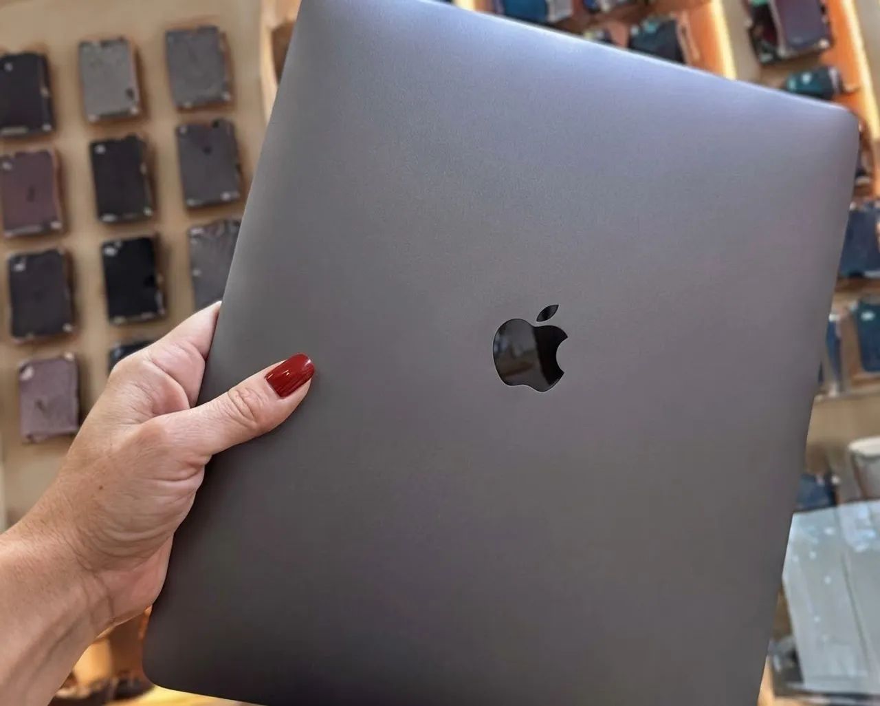 MacBook Pro 2017 Touch Bar - Foto 2