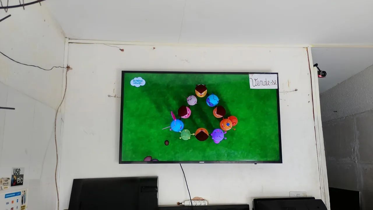Vende-se TVs  43 49 50 55 polegadas.