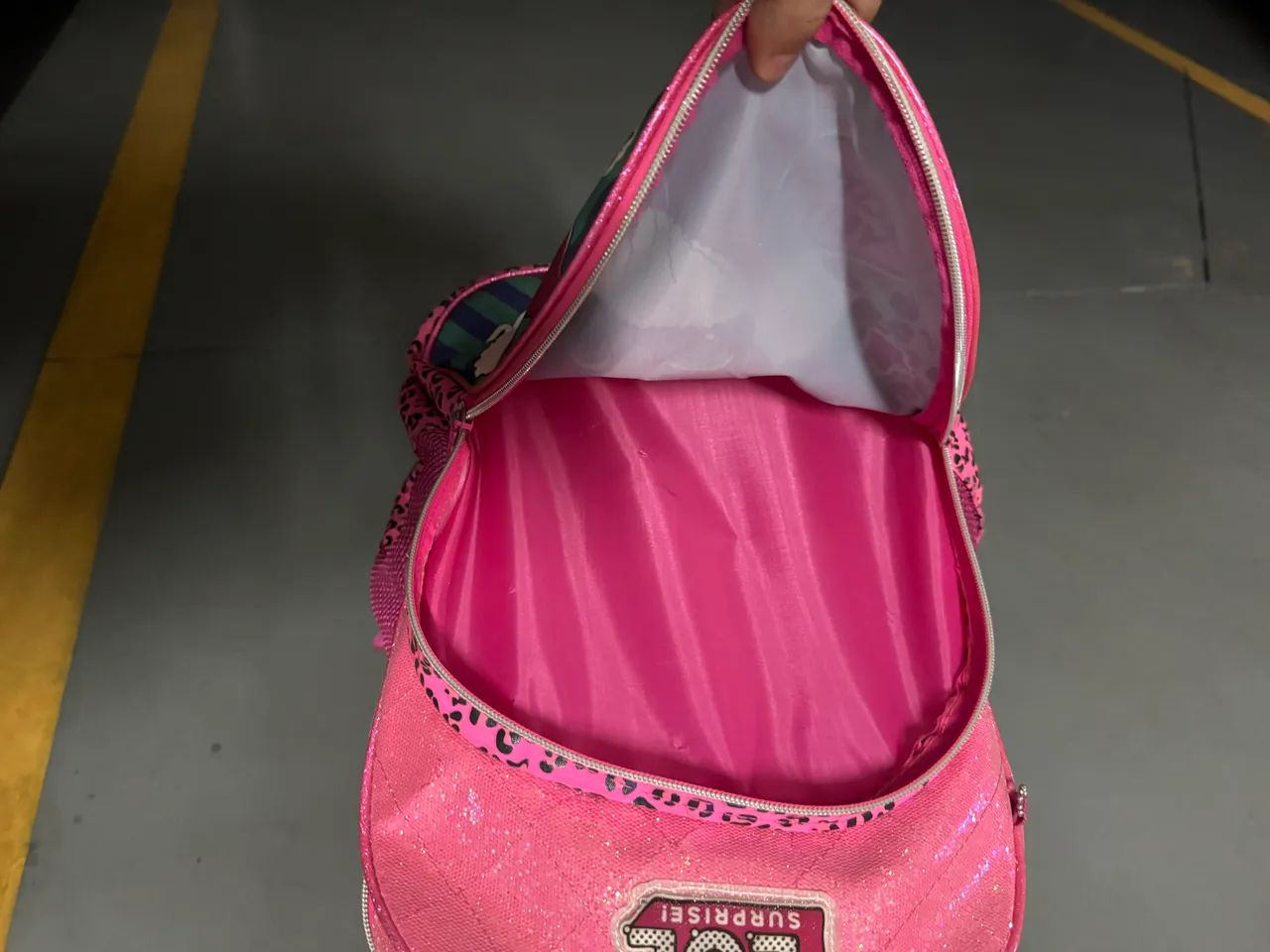 Mochila LOL Surprise com rodinhas