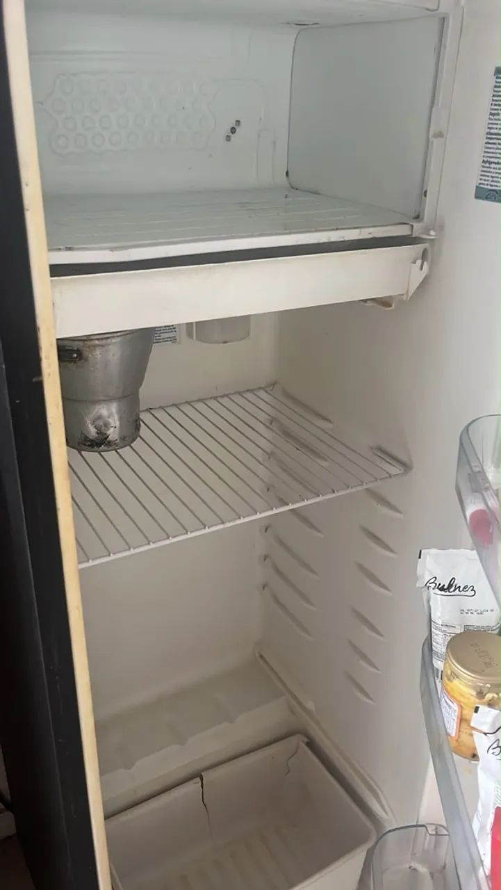 Geladeira sem defeito Eletrolux 