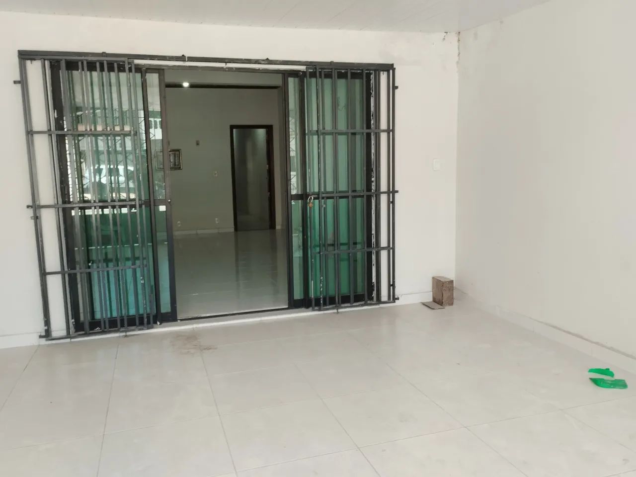 Casa c/ 140m2 - Terreno 4,5m x 50m - Foto 4