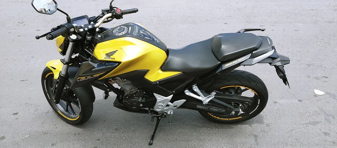 Vendo CB 300F twister Flex - Foto 4