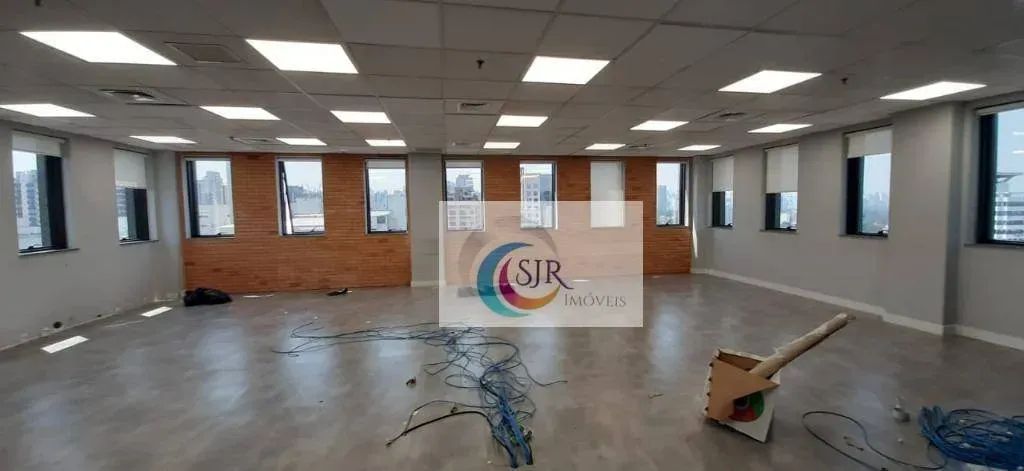 Conjunto comercial de 200 m² próximo da estação Fradique Coutinho - Foto 2