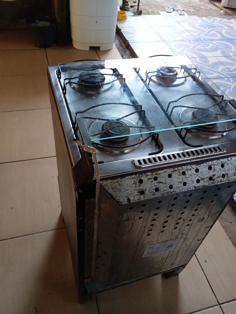 vendo esse fogão de 4 bocas  - Foto 2