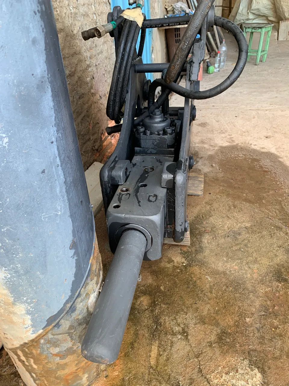 VENDO ROMPEDOR HIDRÁULICO JCB - Foto 4